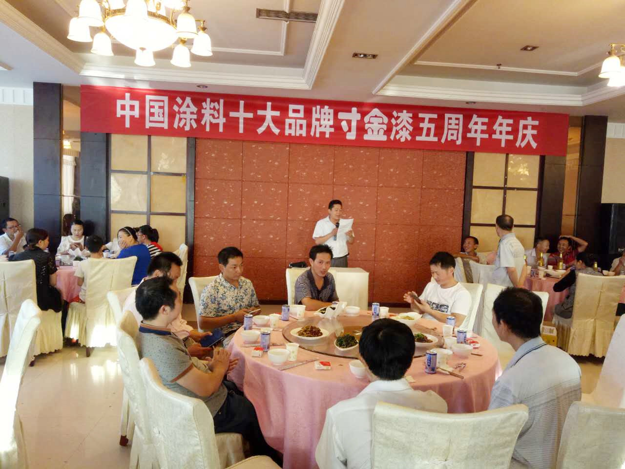做墻面漆代理之前應該合理考察市場